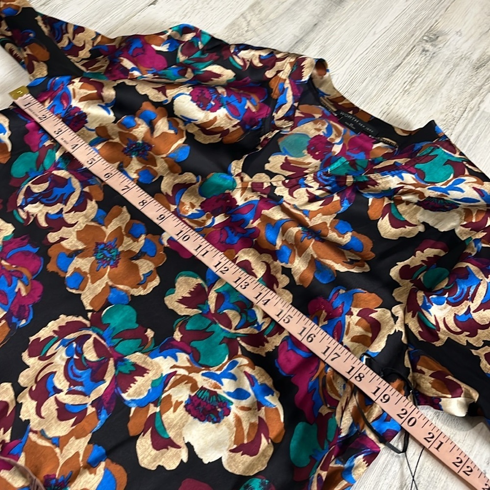 WORTH New York Floral Silk Blouse Size 10 - Picture 9 of 10